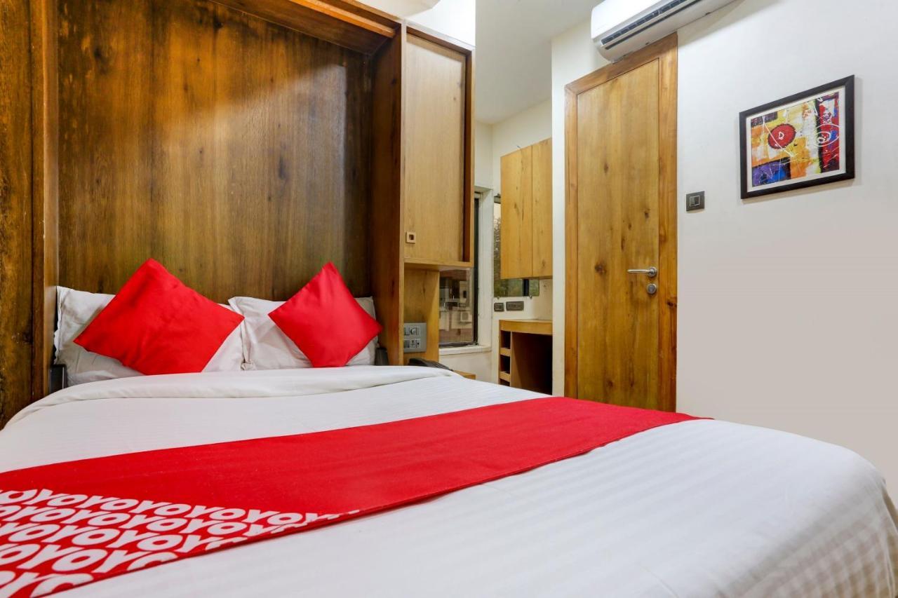 Oyo 81549 Hotel Elegance Nx มุมไบ ภายนอก รูปภาพ